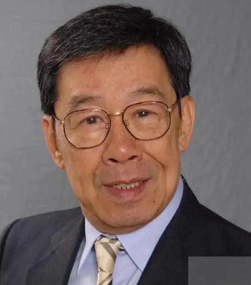 94岁的胡枫，把红馆演唱会从改到了3点半。表面看，这是改了个演出时间。往深了说，