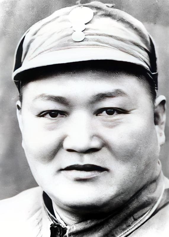 1939年，罗炳辉带领第五支队成功伏击日军，然而在打扫战场时，罗炳辉却突然猛地大