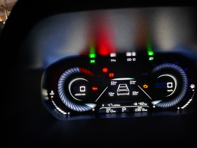 关于油耗问题加了28.4升，实付款186元，跑了500公里左右，70公里市区，