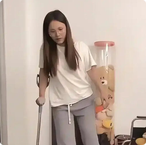 95后女孩患“不死癌症”，哭着给父母打电话：“我这病手术费要40万，可我只攒了1