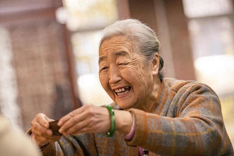 为什么越来越多的人，在73岁之后很快去世？主要有这几个原因随着年龄的增长，尤