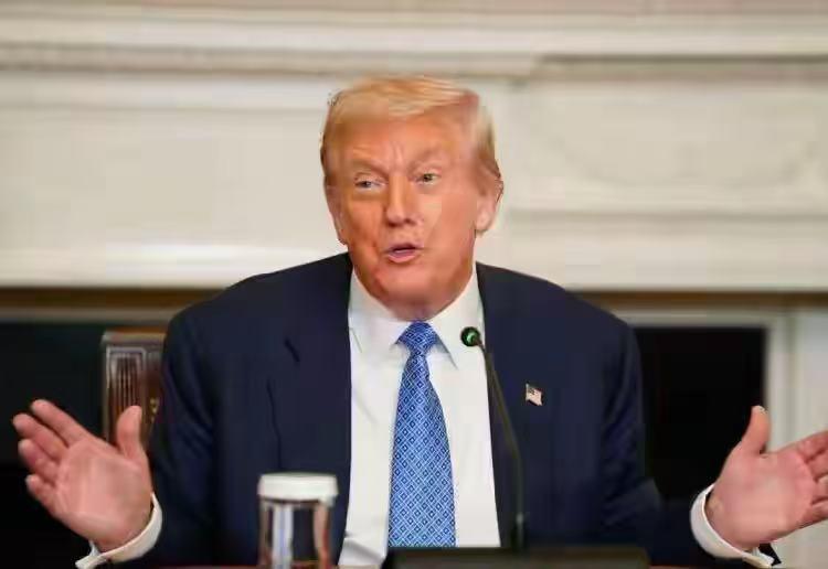 特朗普发出最后通牒，不排除开战可能，欧洲失声，中俄强硬表态特朗普发战争最后通