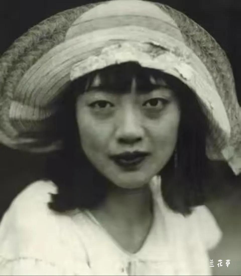 大清末代皇后婉容的真容。郭布罗·婉容，生于1906年11月13日。1922年，