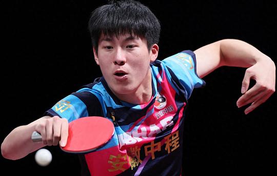 温瑞博11-9、8-11、11-9、9-11、11-9雨果1月18日，WTT球