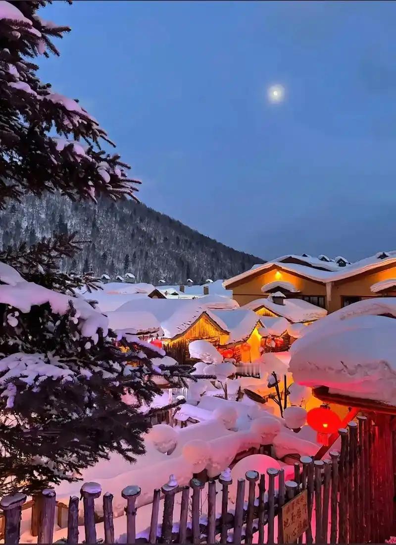 缘来缘去，皆是寻常人这一辈子，与谁相遇，大抵逃不开一个“缘”字。它从不是刻