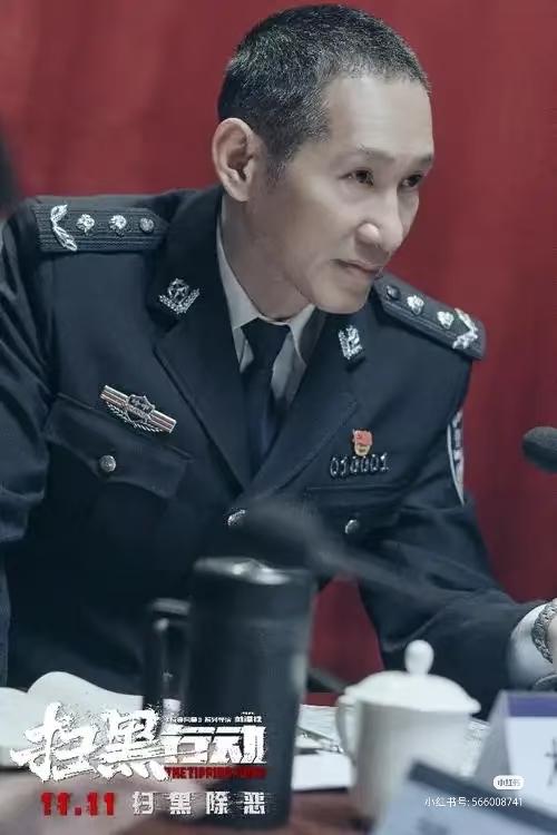 就问你，意不意外，惊不惊喜，是不是感觉有点眼熟，一个眼熟就罢了，还来两个！！