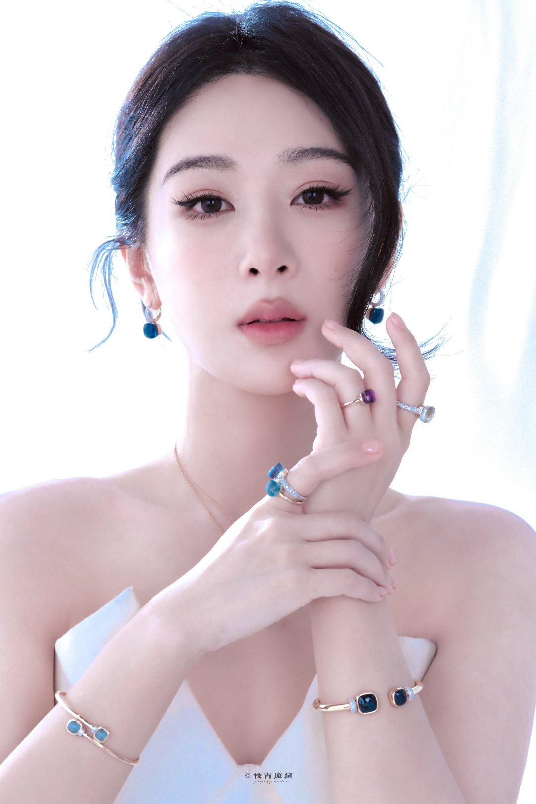 杨紫杨紫yz杨紫董竹君“你要像蝴蝶一样自由飞翔，不被定义”𝐘𝐨𝐮?