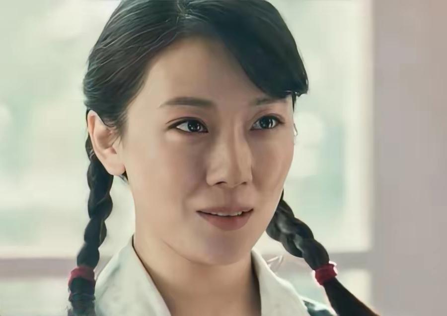 追剧《依依向北风》，有网友吐槽说，几个主演年龄太大，当年上下下乡的知青都是初高中