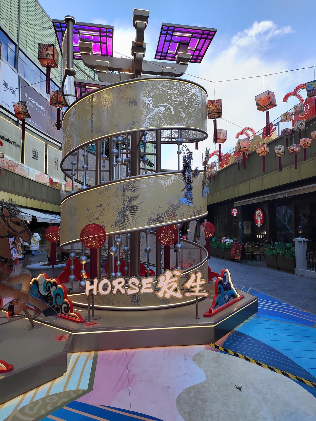 朋友儿子工作三年了，开始跟家里宣扬自己是不婚不育主义。虽然这孩子读的学校很普通，