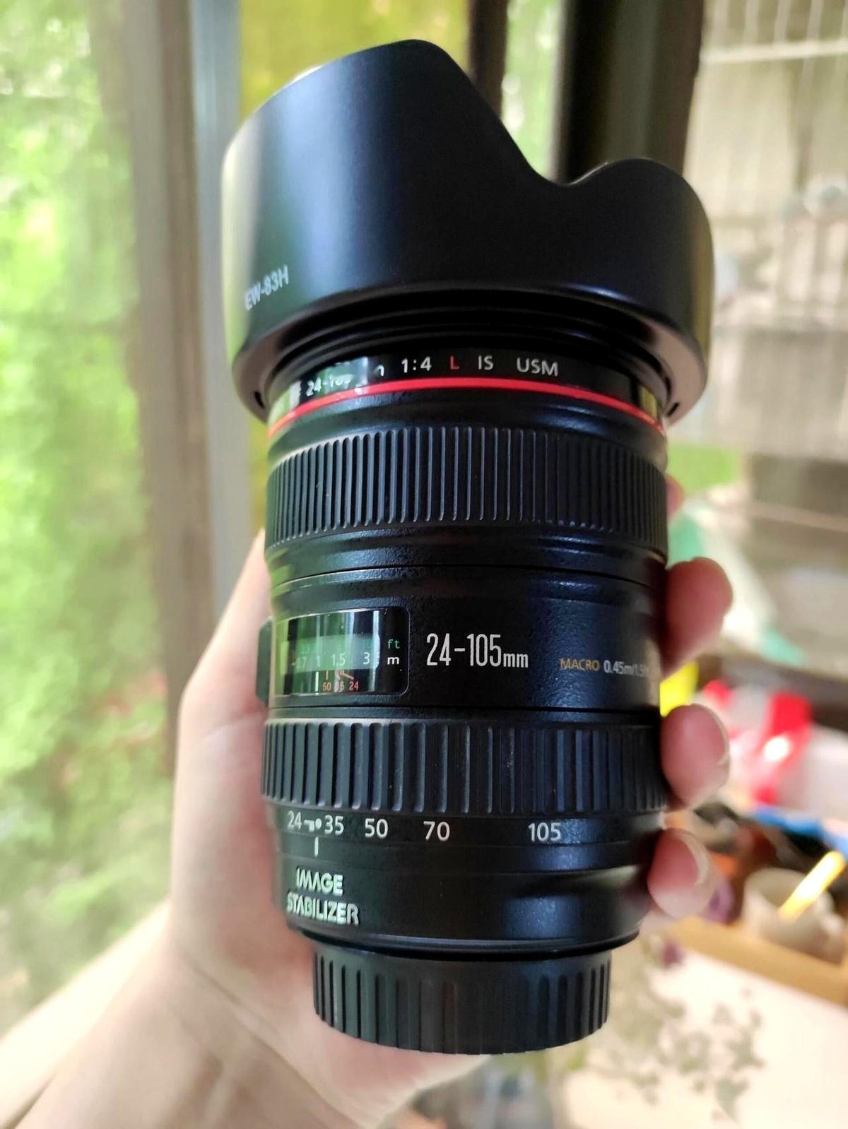 今天刷二手平台，看到佳能“红圈”24-105的价格，我愣了一下神。真的，就跟做