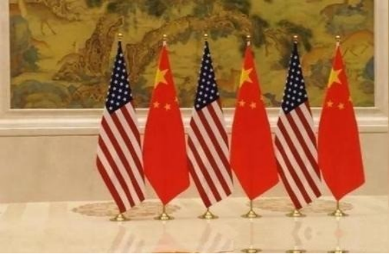 德国专家曾经说了一句大实话！美国如果要向中国发射导弹的话，还真不如直接朝着自己的华尔街发射导弹，现在