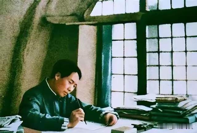 毛主席在四渡赤水的指挥中，胆子到底有多大？就连朱德总司令听了都害怕，刚过了河，又