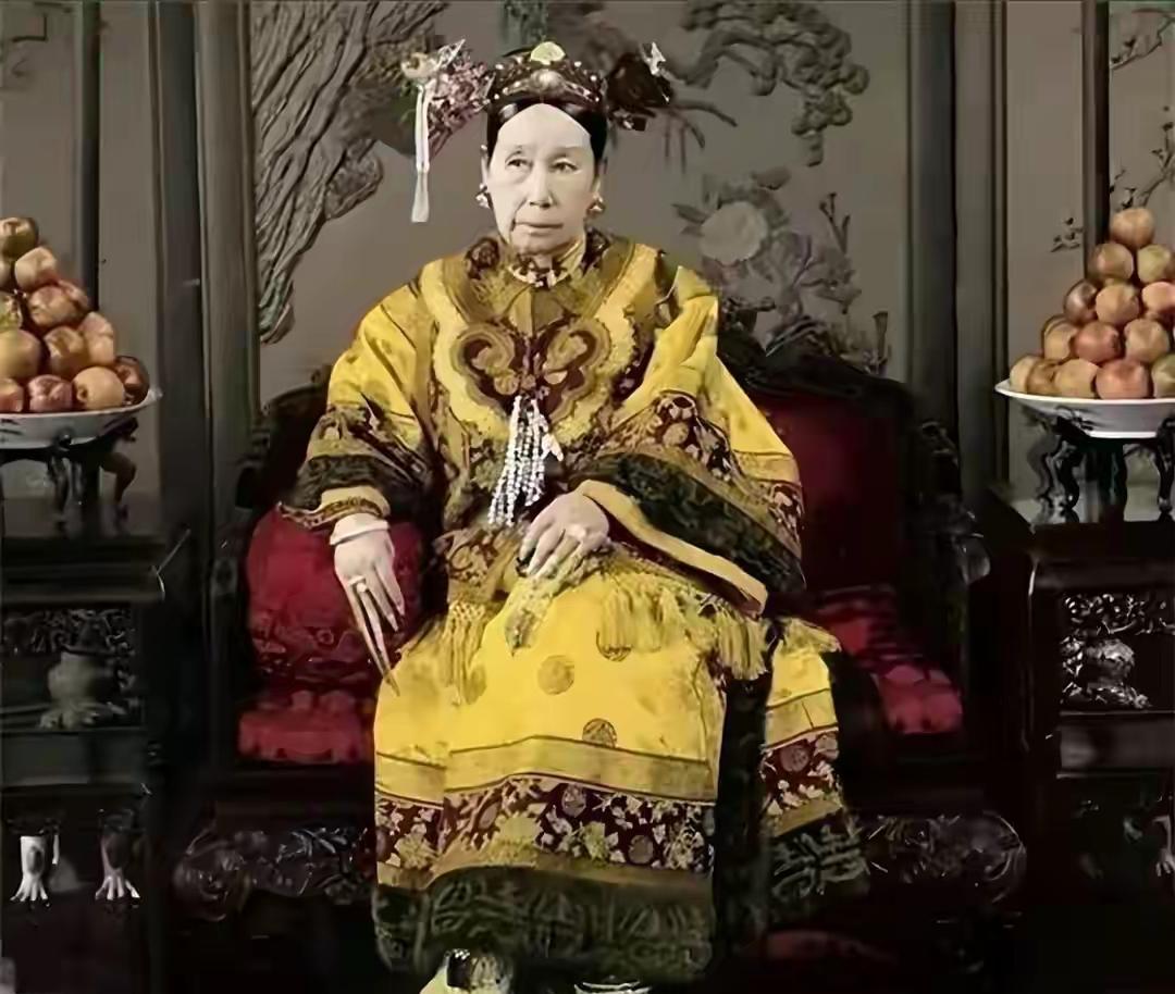 慈禧死前为何非要带走光绪？不光是为了夺权，这桩皇室丑闻太狠！这老娘们儿心思毒