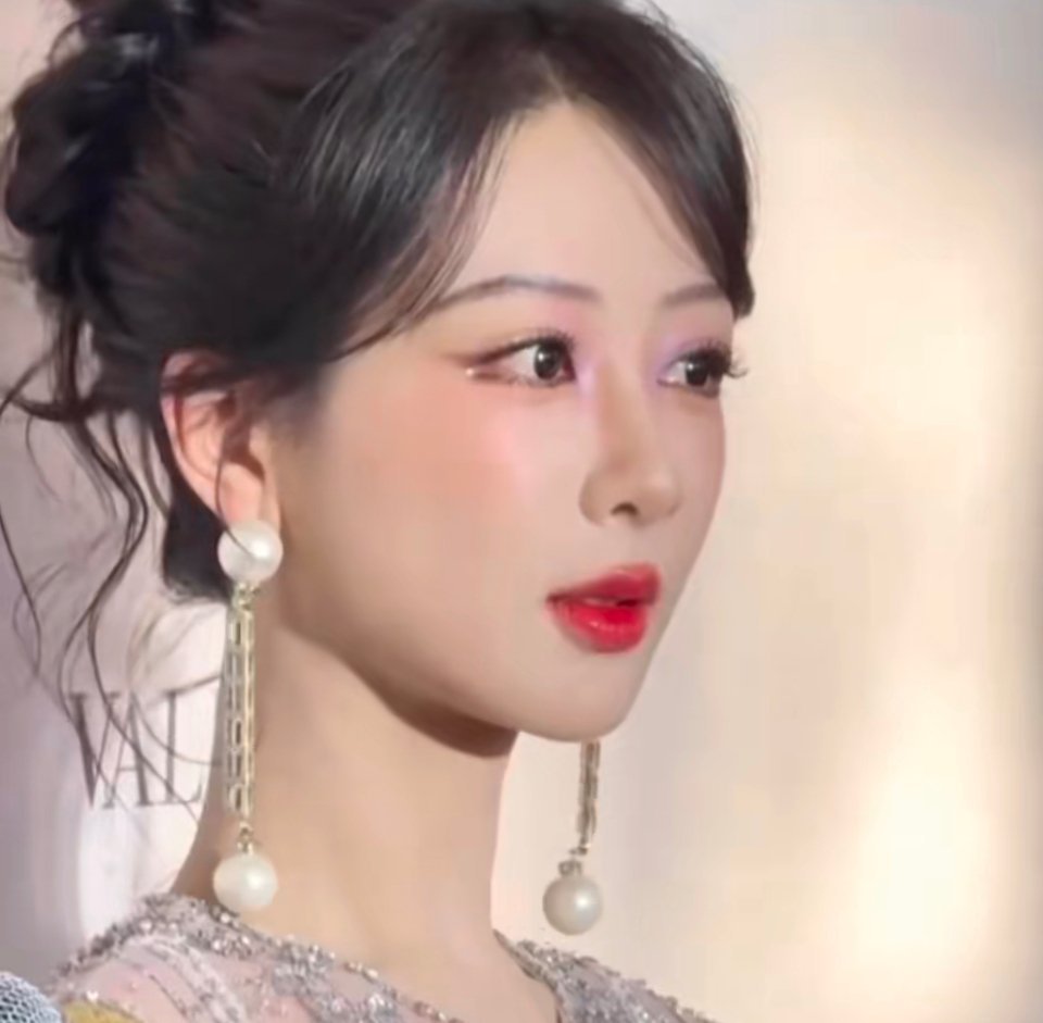 李沁也有好的资源为什么流量却比不过杨紫？原因很简单不是因为演技不好，也不是不漂亮
