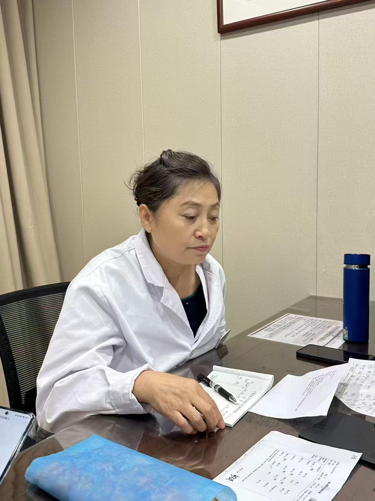 宋金玲：门诊看了40年脾胃病，这种“上火”最棘手——越清越虚，根源在肝脾肾三脏失