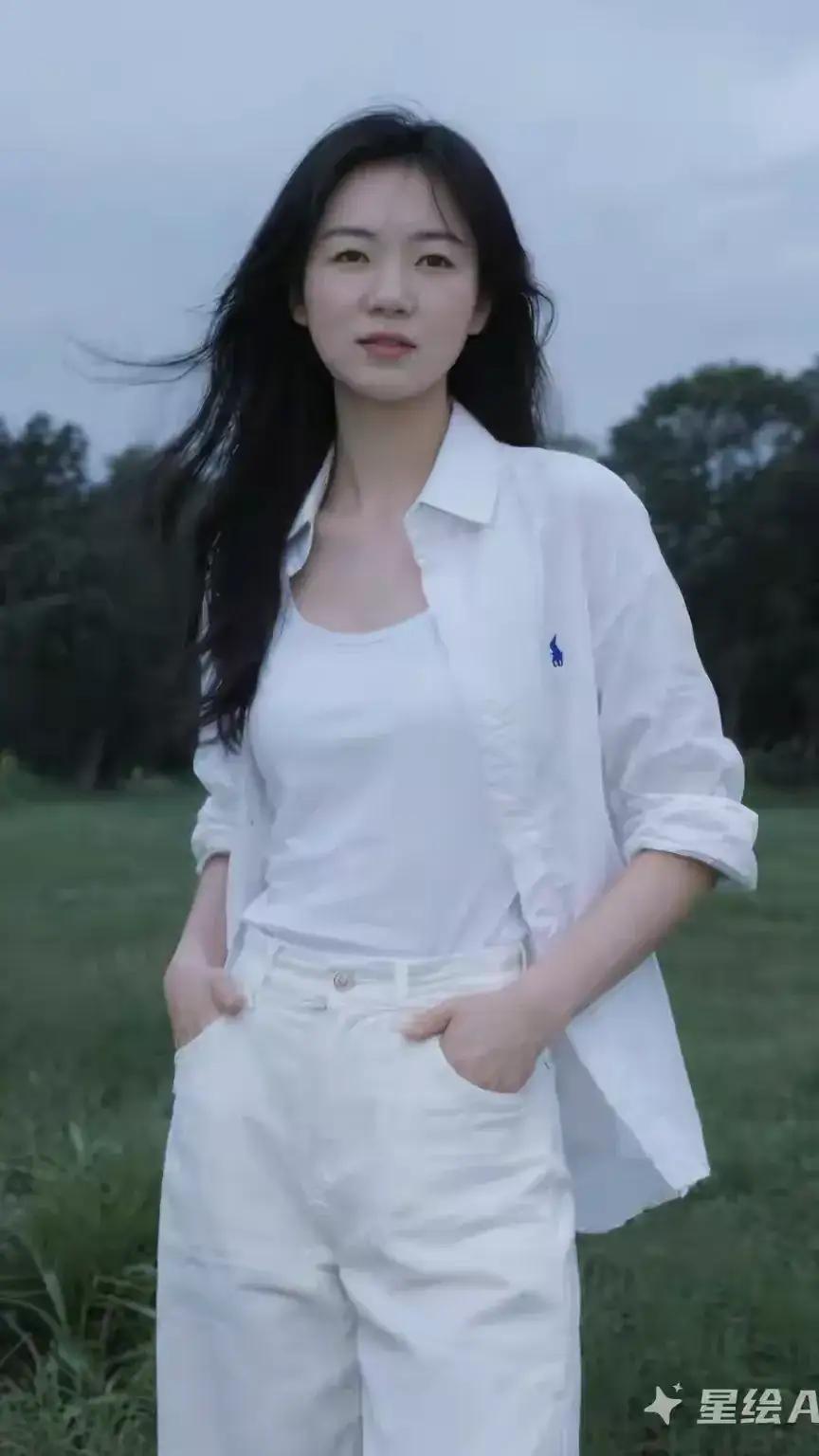 军人守国，谁守他家？云南一名现役军人常年驻守边疆，婚后在家的妻子与一名男子长
