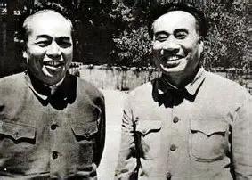 1945年，延安召开的中共七大选出了44位中央委员，后来被授予元帅军衔的十位将领