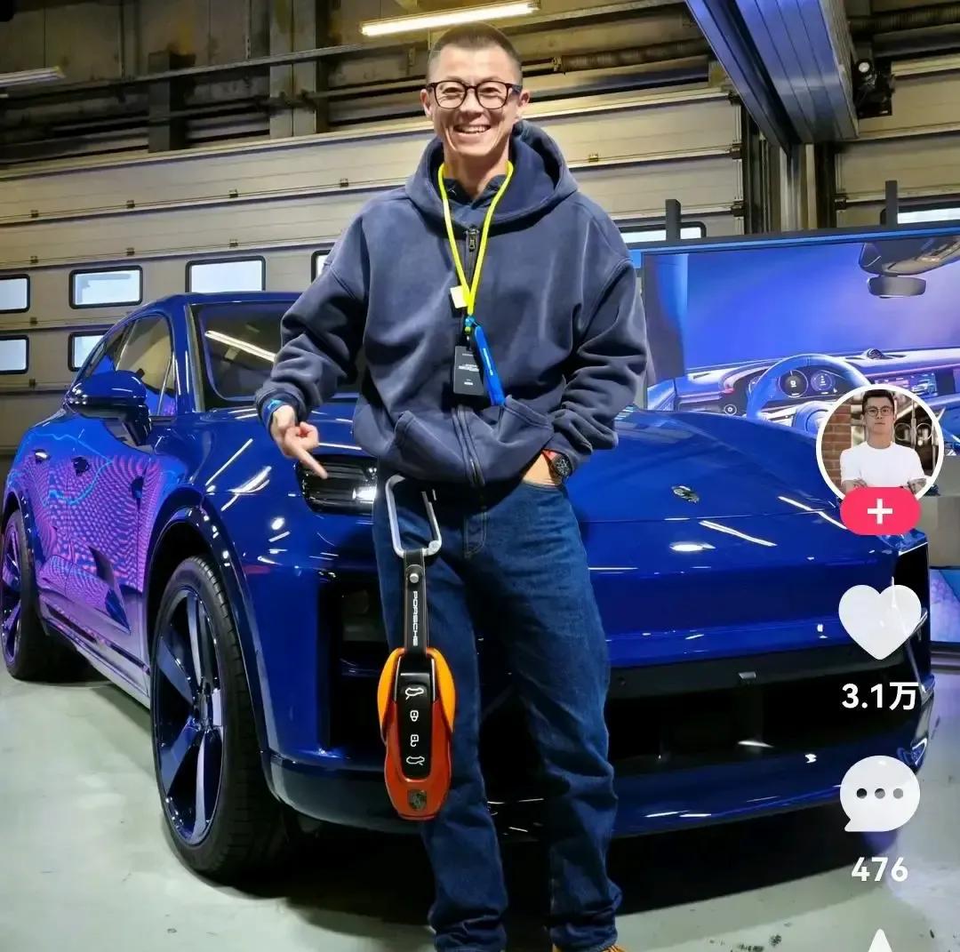 陈震被传要赔几千万违约金，他直接拍视频怼回去。他说自己签的是项目制，法务早把坑