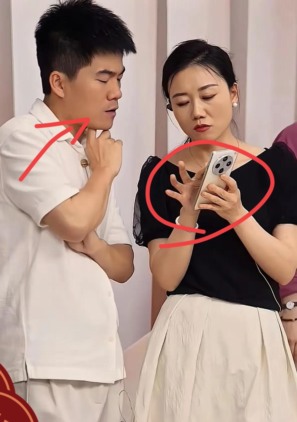 我问做直播的朋友，董宇辉长期外出，是谁在撑着与辉同行？朋友直言，董宇辉早就