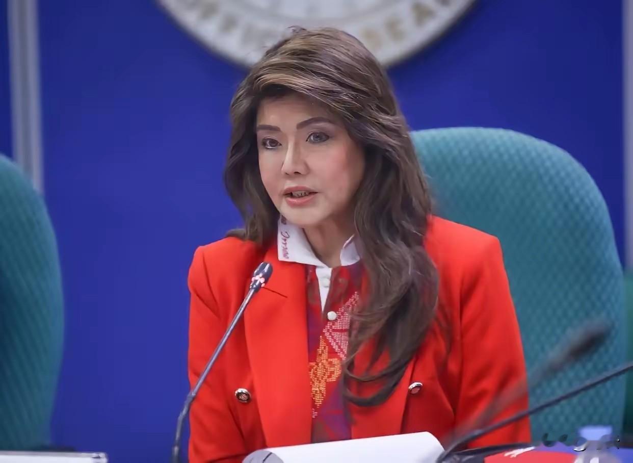 菲律宾这次是真的硬气起来了！当地时间4月22号，现任总统马科斯的亲姐姐、参议员伊