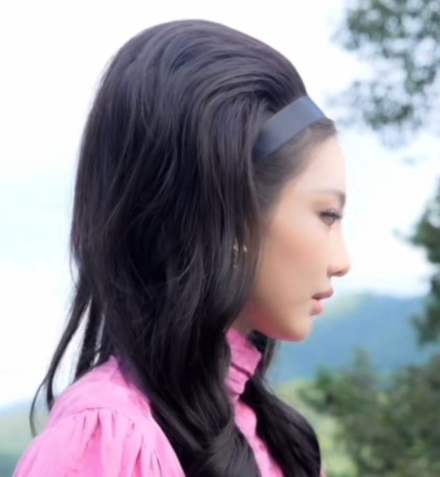 搁迪迦奥特曼里能鲨一集