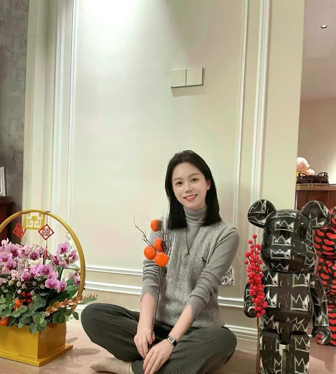 90后原同济校花、现某集团副总王有晴被传“请去喝茶”，本人空间评论区辟谣！王有