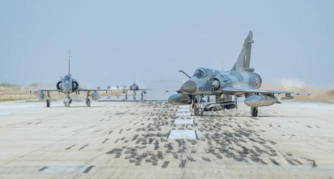 印媒哀叹失去了在中亚的“战略纵深”楔子！——塔吉克斯坦让印度空军滚蛋，撤出艾尼空