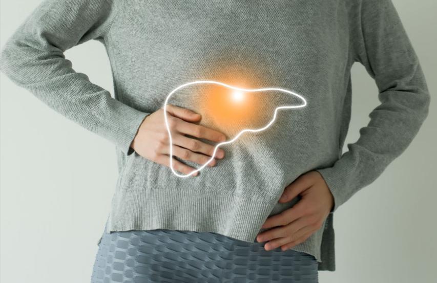 气温回暖，医生提醒肝病患者，宁可打打麻将，也别频繁去做这3事气温一回升，人的