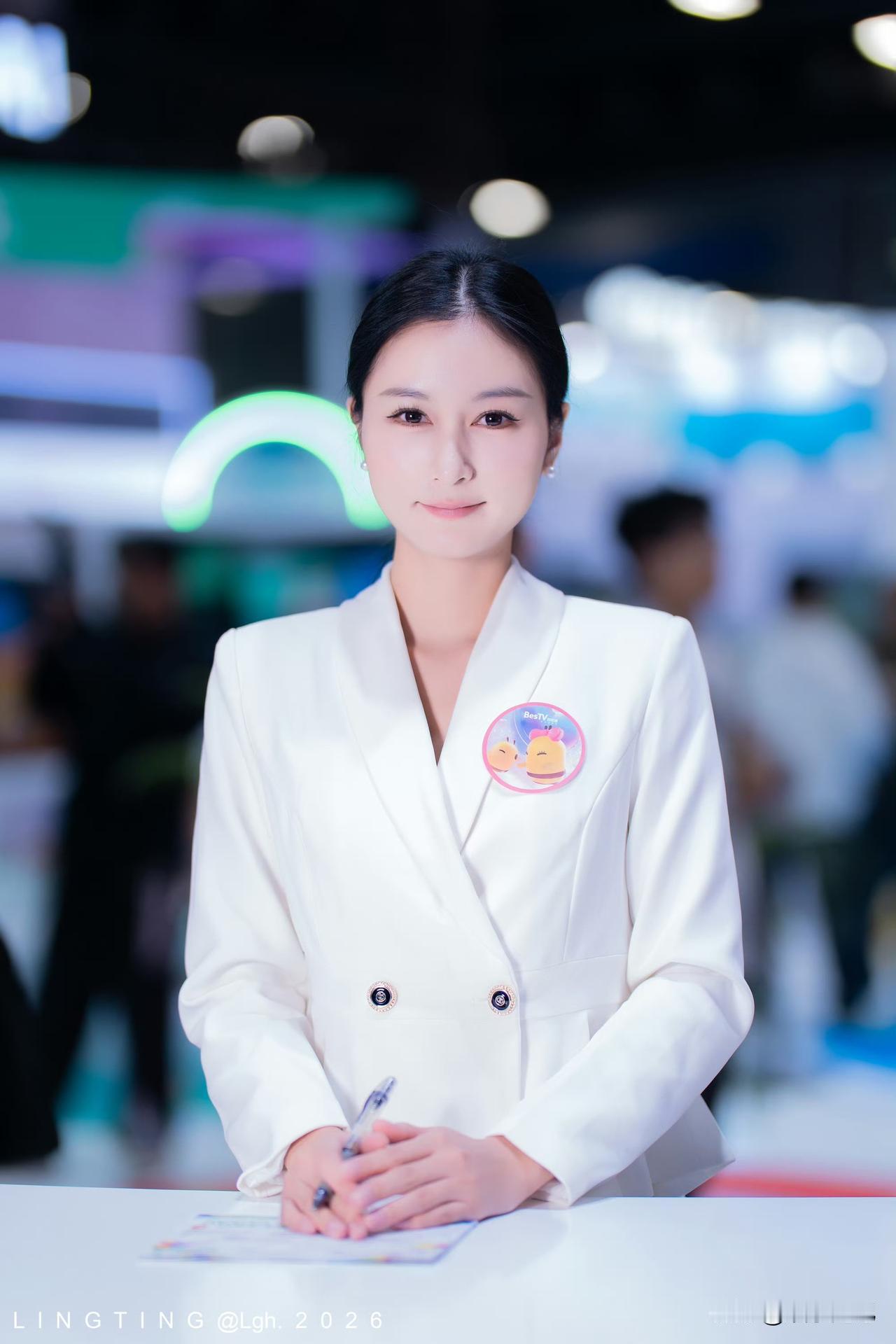 车模：晓婷