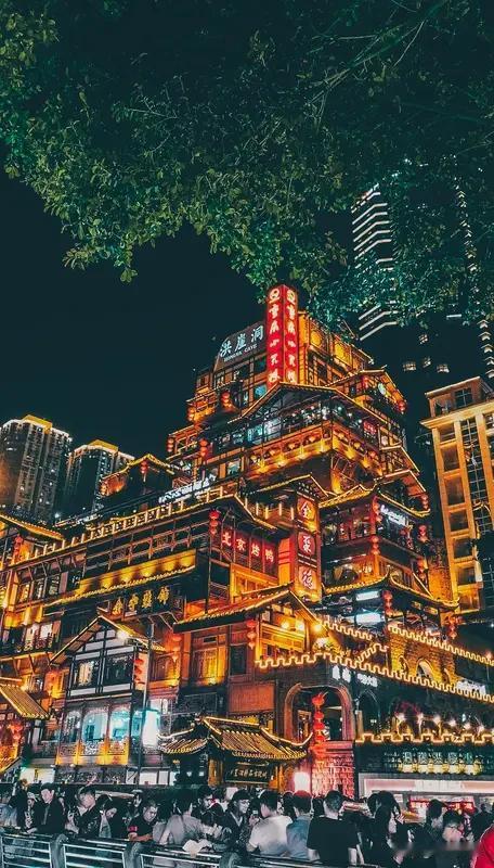 人类如果能放弃自相残害，不分种族国度，共享科学技术，齐心协力一致为人类谋福利，迟