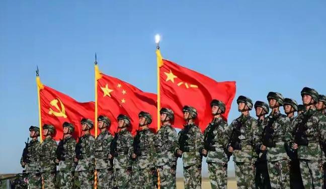 台湾退伍军人掏出证件要求免票这件事，把我逗笑了！有个台湾军人在苏州公园门口掏出