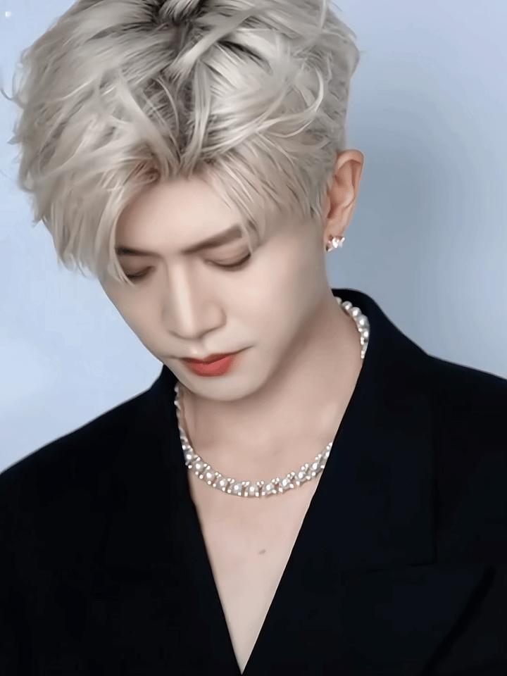 任嘉伦💓◡̈𝙡̶̶̶𝙤̶̶̶𝙫̶̶̶𝙚̶̶̶ᥫᩣ爱和思念，是这个世