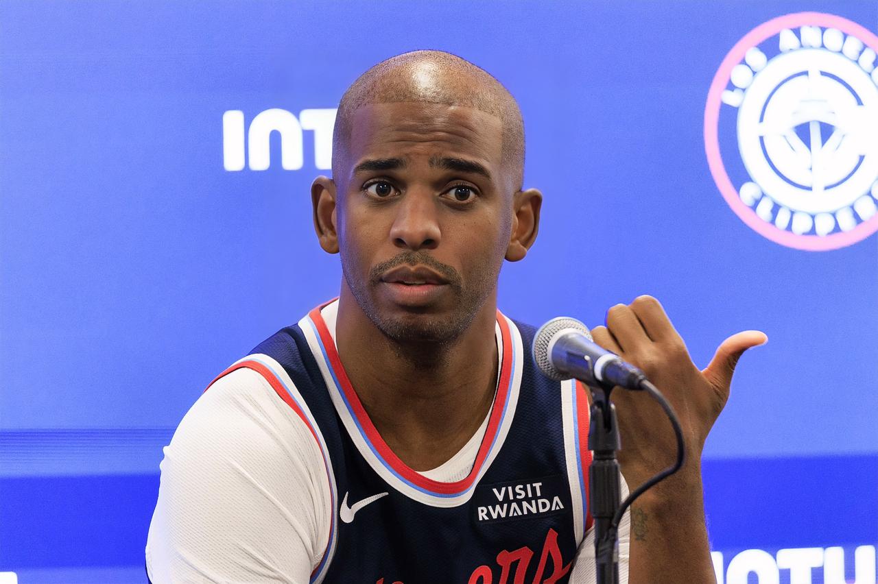 杜兰特：三弟，快船把保罗给裁掉啦？？？哈登：我说跟我没有关系，你会信我吧？？？