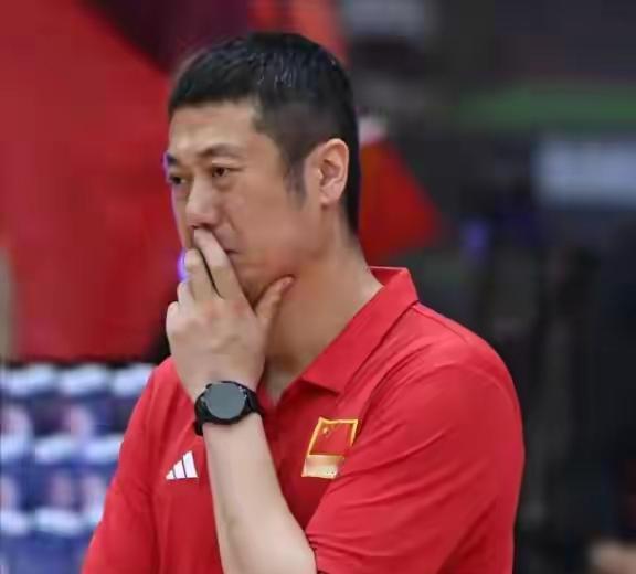 女排主教练赵勇从一上任组队就推崇青春风暴，志在培养自己的新人和队员，成功了就是勇
