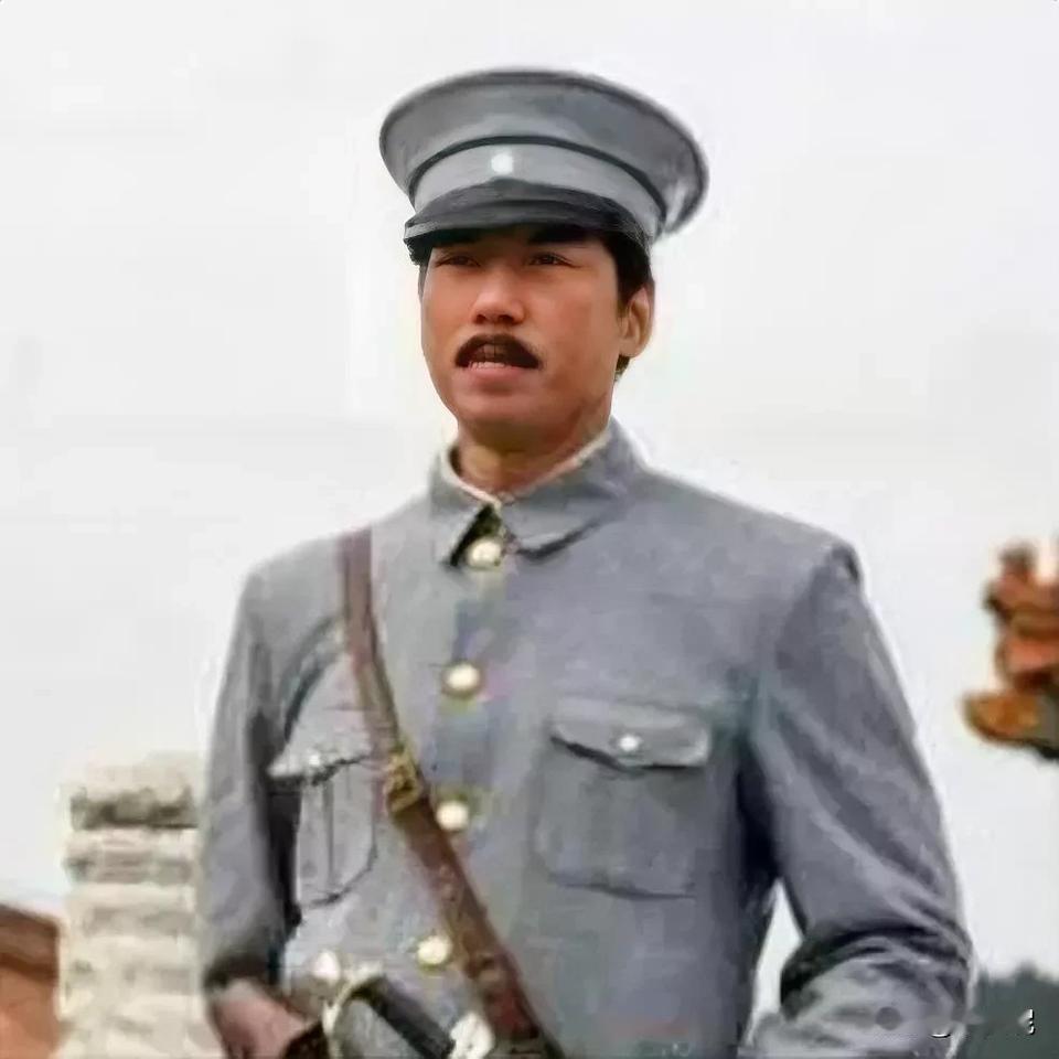 孙殿英打不过刘伯承这样的名将，但好歹，他也曾经是一条硬汉，不是不能打仗。19