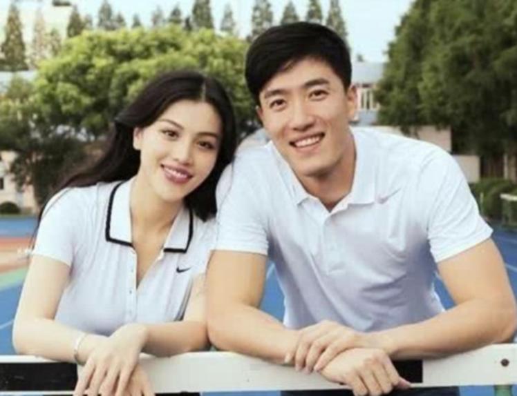 2014年，刘翔与葛天结婚。有一次，家里人吃饭时，葛天觉得婆婆做的红烧肉很好吃。