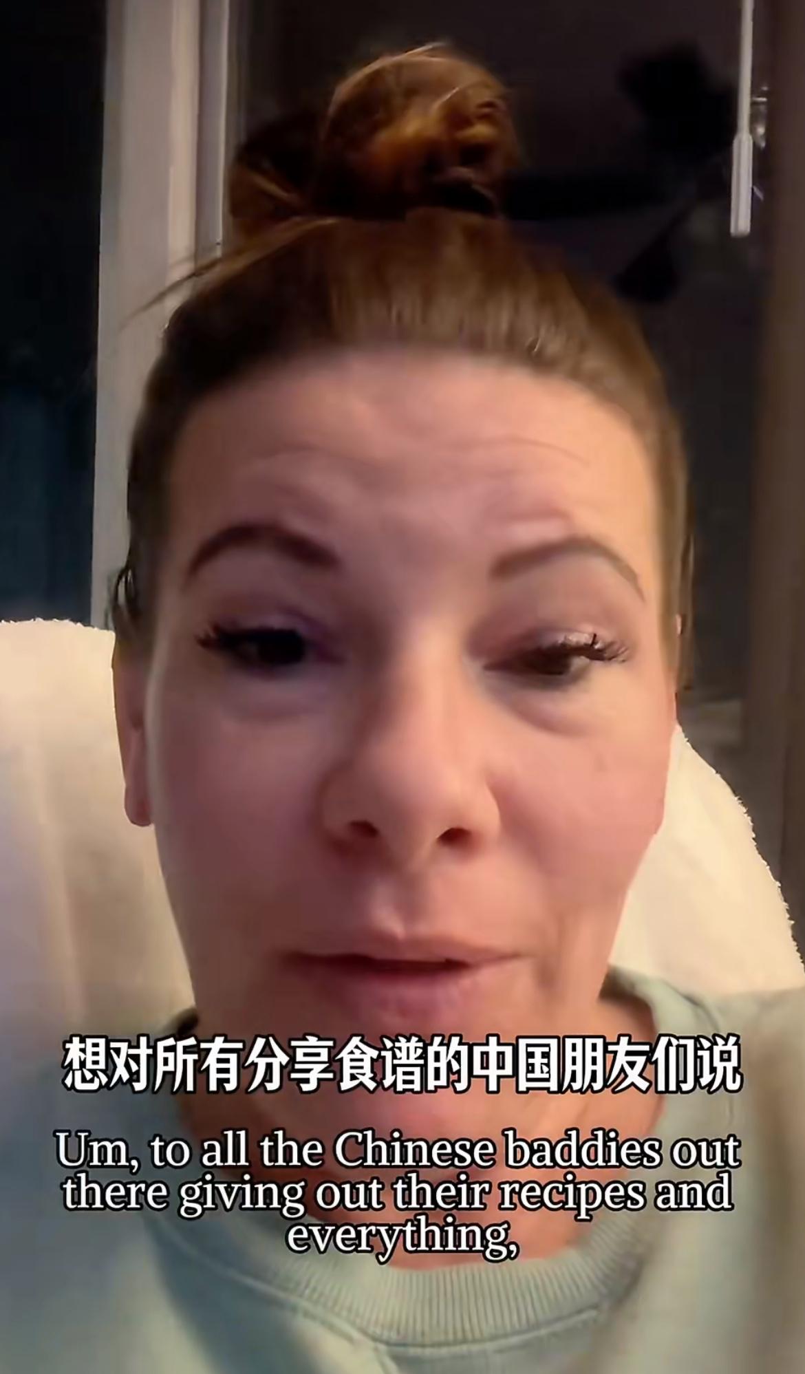 外国妈妈发视频感谢中国网友发给她的食谱，她的女儿因肠胃问题不敢吃东西，每次一吃就