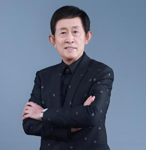 王立群教授说：喜欢权力的领导，大多不会重用两类人，能力极强的人，和老实肯干的人。