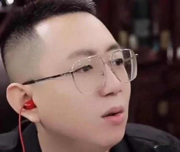 王小源回归直播，与ks官方领导谈妥，聊刘一手离婚事件。向王某人表达愧疚之情，再次