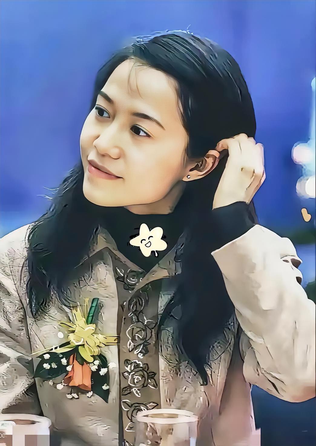 杨振宁先生离世20多天后，翁帆的一个决定让无数人破防——她搬离了清华园同住21年