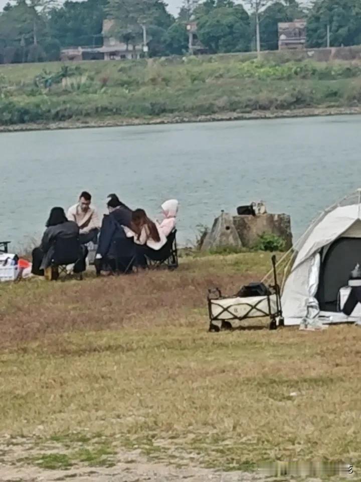 上班带饭，特别是男人上班带饭，我觉得一点都不丢人。带饭去上班的男人，这种男人通