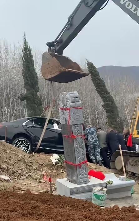 无人驾驶出租车正在广州铺开。如果只当成科技新闻看你就错了——这是今年网约车行业最