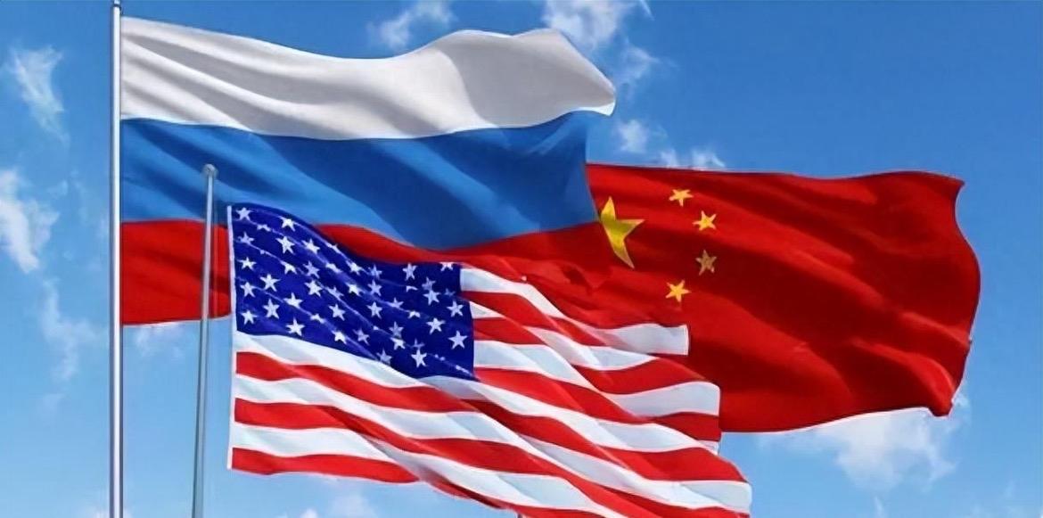 其实在特朗普眼里，世界就是美中俄！对于其他的国家和组织，美国是真没放在眼里，