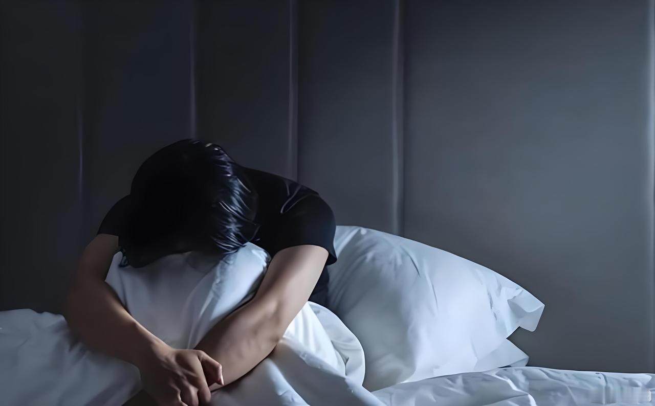 女子告男友强奸，男友坐牢三年。三年后，男子刑满释放。让人不可思议的是，俩人居