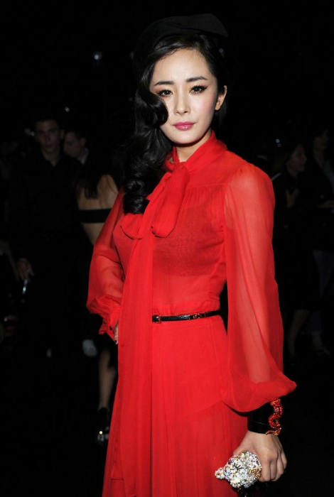 杨幂古早的妩媚照片​​​！