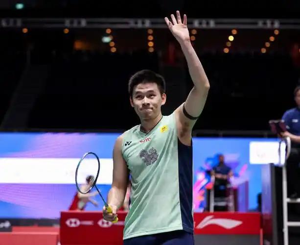 北京时间3月6日晚，刚刚结束了一场2026年全英羽毛球公开赛男单1/4决赛的较量