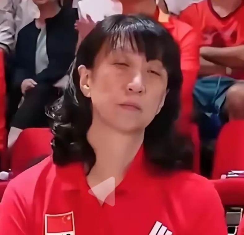 女排兵败世锦赛后，我发现了这二个问题：1.主教练赵勇感觉比前任还要不适合球队
