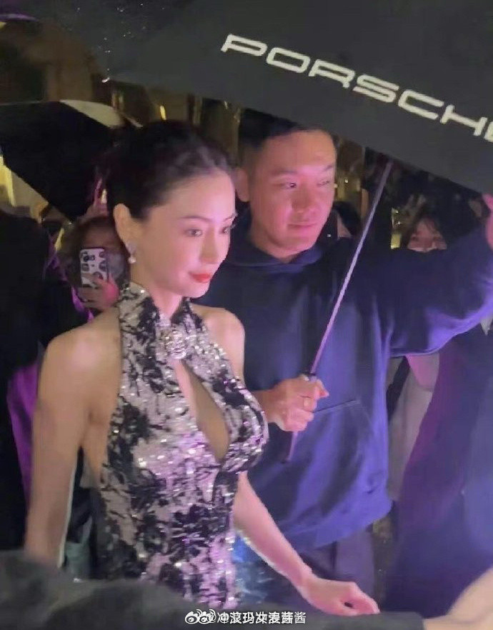 杨颖天呐，baby怎么突然这么大了[惊恐]​​​
