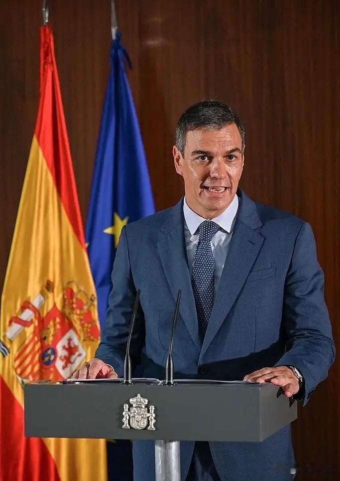 笑不活了！桑切斯正面硬刚特朗普：我就不配合，你能咋地！特朗普想借西班牙罗塔、