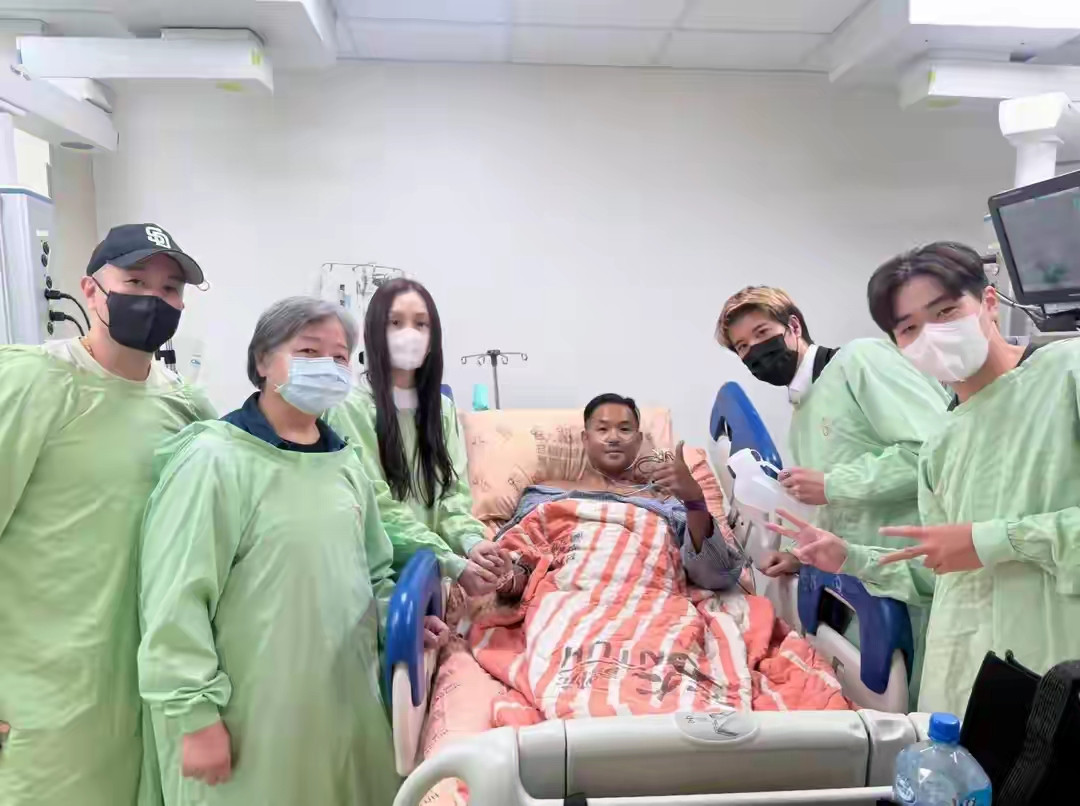 陈建州从ICU转出来了。他说自己不抽烟不喝酒不应酬。把他撂倒的，是那个改不掉的坏习惯。他发文讲，不烟
